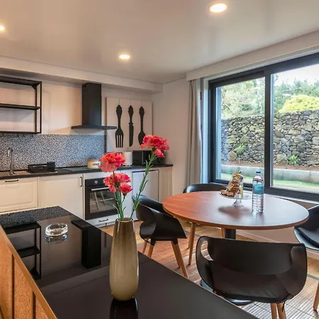 Your Azorean Rral 3378 Apartment