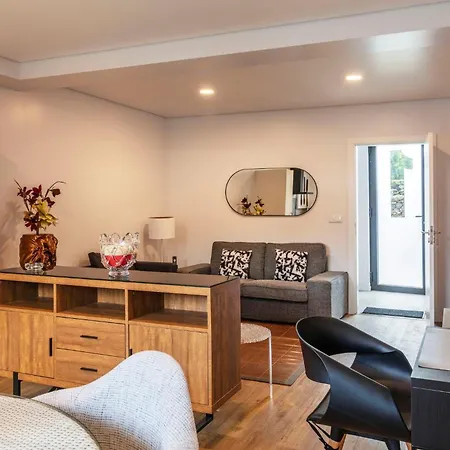 Your Azorean Rral 3378 Рибейра-Гранди